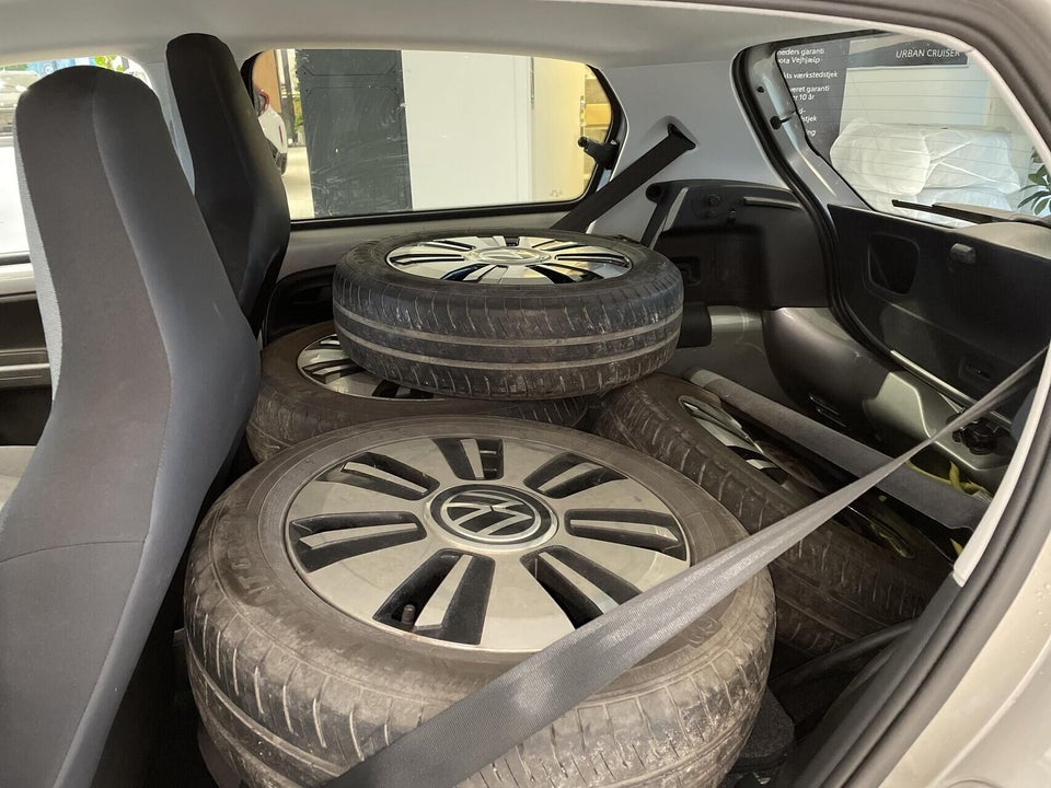 VW e-Up! Move Up! 5d