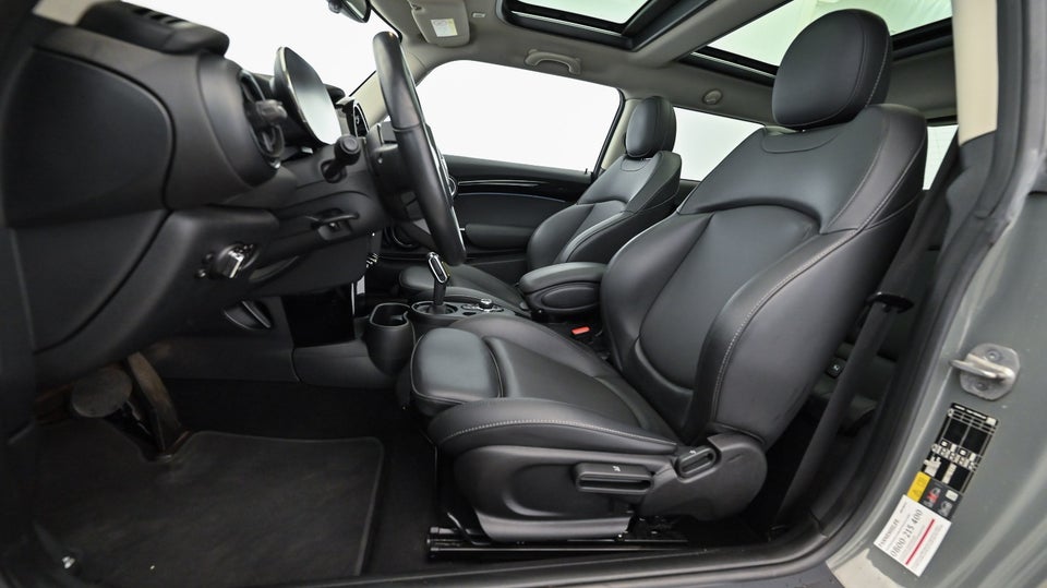 MINI Cooper SE Maximise 3d