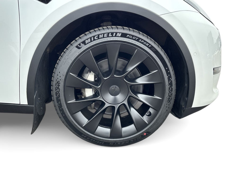 Tesla Model Y Long Range AWD 5d