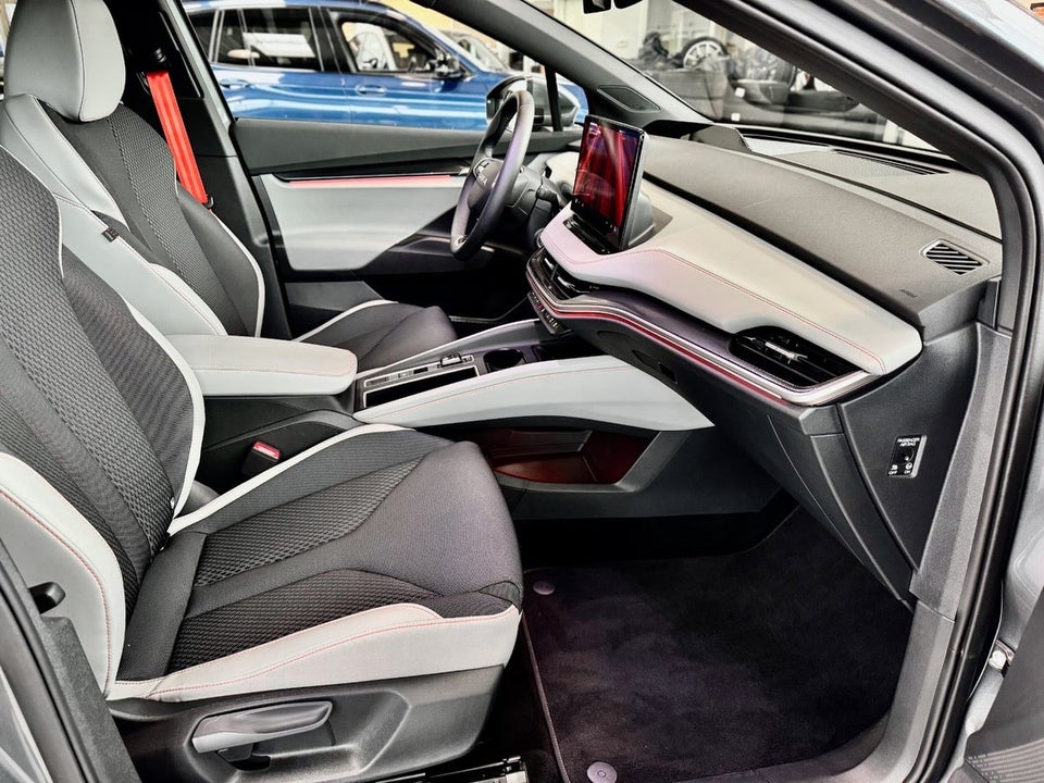 Skoda Elroq 85 iV Lodge Maxx 5d