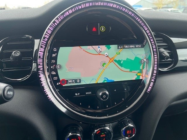 MINI Cooper SE Essential 3d