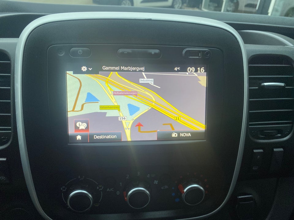 Renault Trafic T29 2,0 dCi 120 L2H1