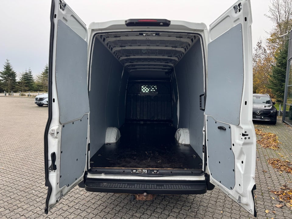 Iveco Daily 3,0 35S17 16m³ Van