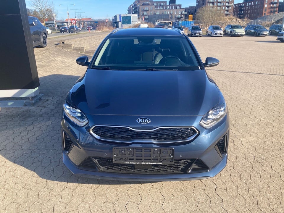 Kia Ceed 1,6 PHEV Upgrade Intro SW DCT 5d