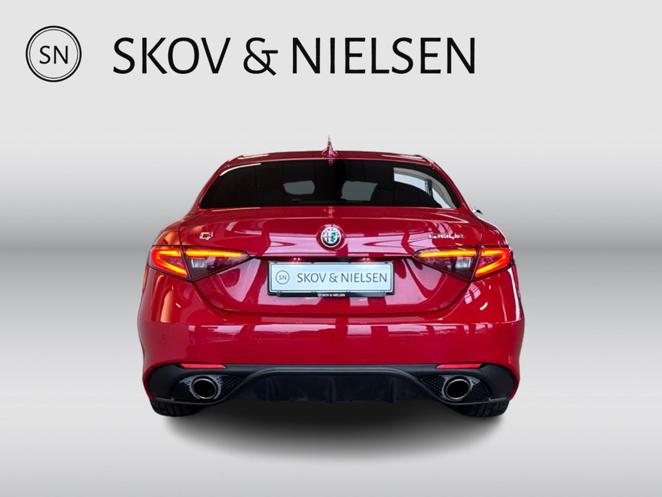 Alfa Romeo Giulia 2,0 T 280 Veloce aut. Q4 4d