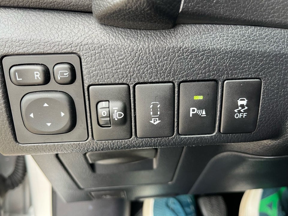 Toyota Auris 1,6 T2 Premium Comfort 5d
