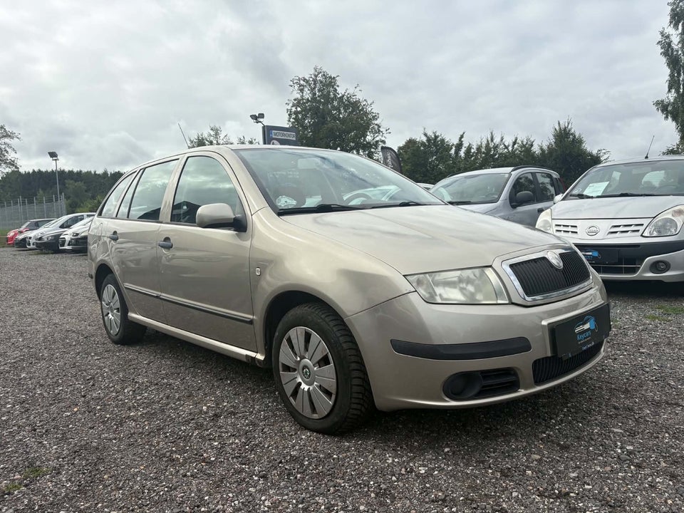 Skoda Fabia 1,4 16V 75 Ambiente 4d