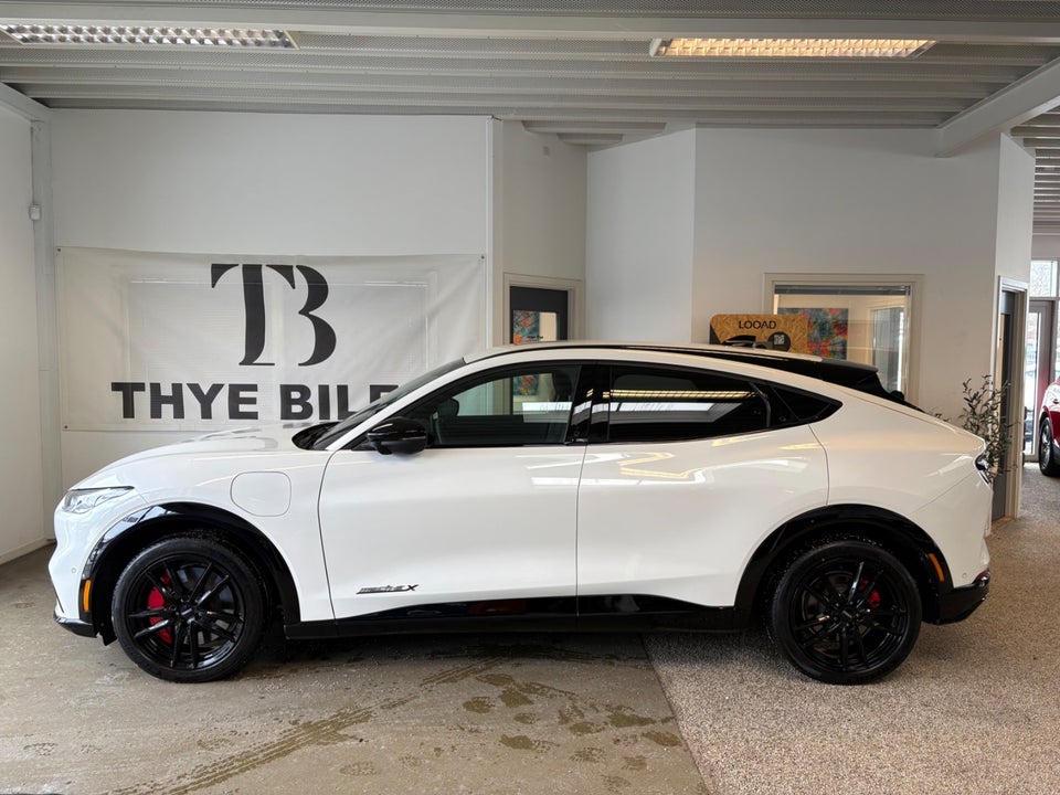 Ford Mustang Mach-E 88 Premium Extended Range 5d