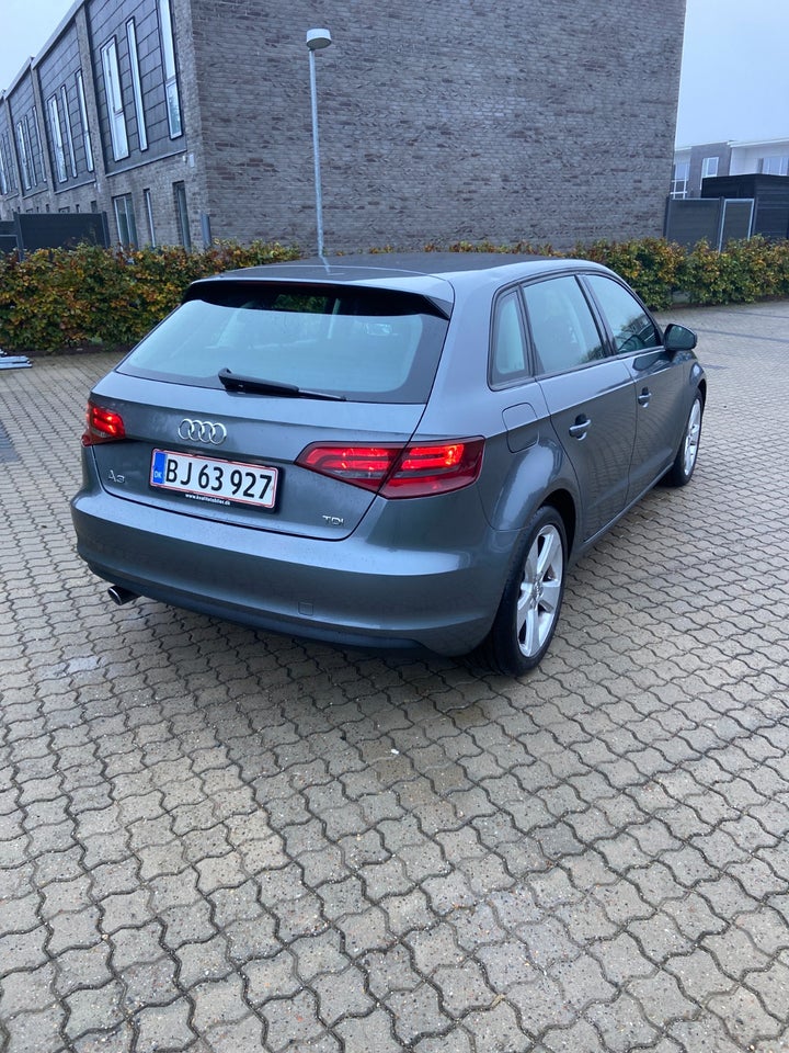 Audi A3 1,6 TDi Ambition Sportback 5d