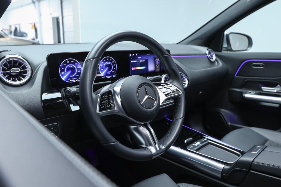 Mercedes EQA250+ Progressive Advance 5d