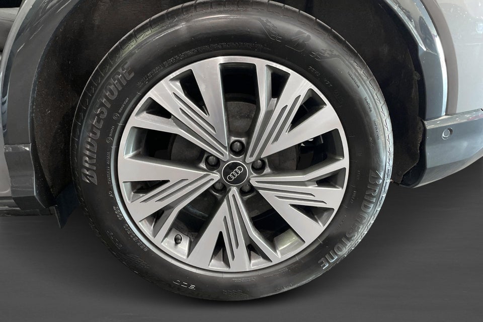 Audi Q4 e-tron 45 Progress 5d