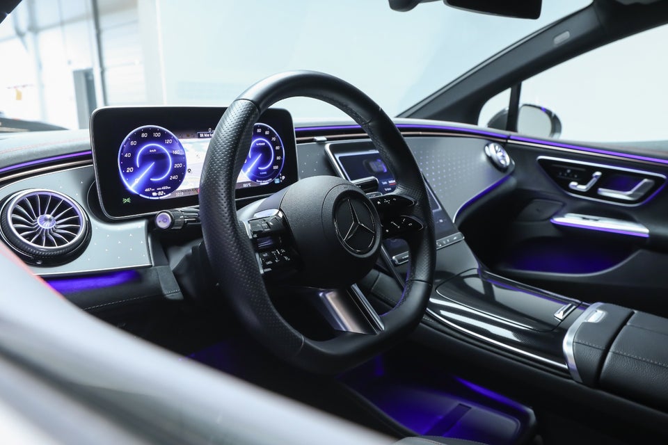 Mercedes EQE350 AMG Line 4d