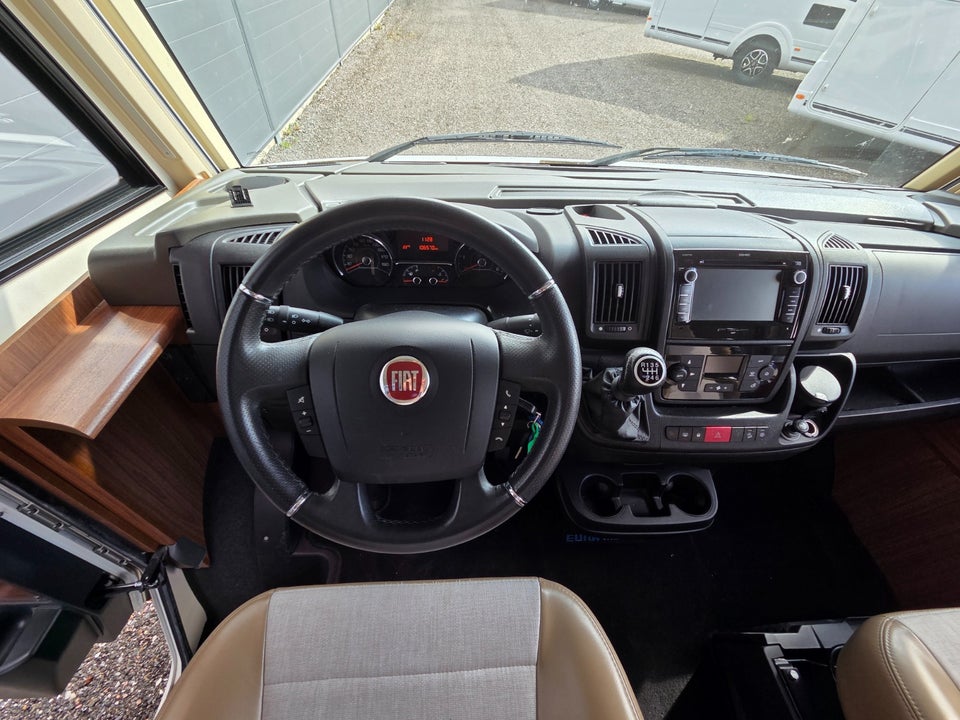 Euramobil Integra Line 2,3 JTD 655 EB 2d