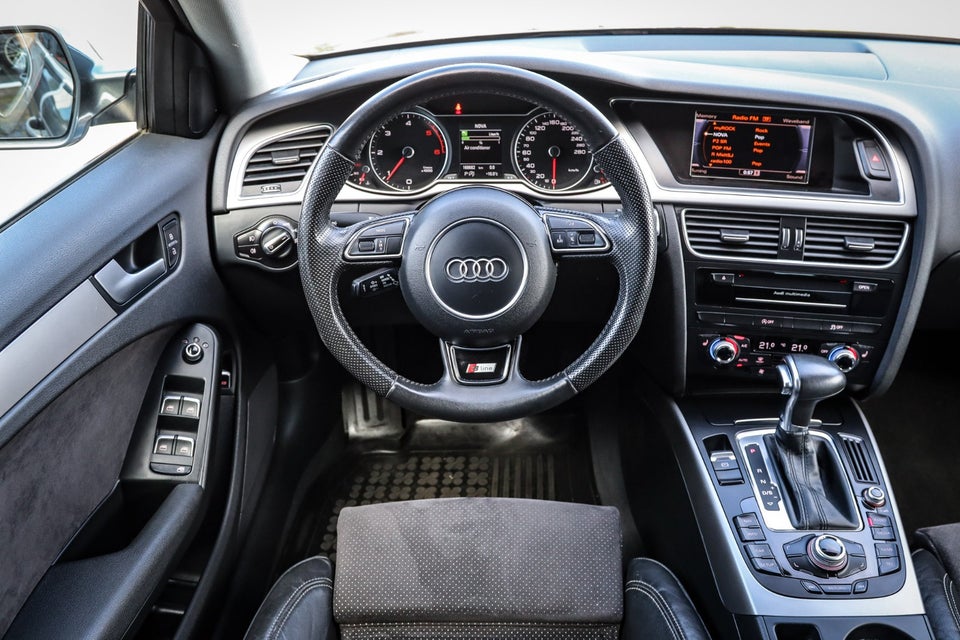 Audi A4 2,0 TDi 150 S-line Avant Multitr. 5d