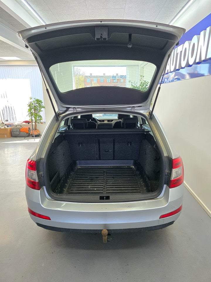 Skoda Octavia 1,4 TSi 140 Ambition Combi DSG 5d