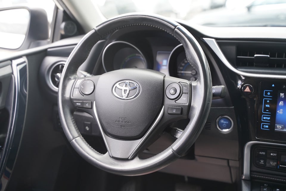 Toyota Auris 1,8 Hybrid H2 Comfort Touring Sports CVT 5d