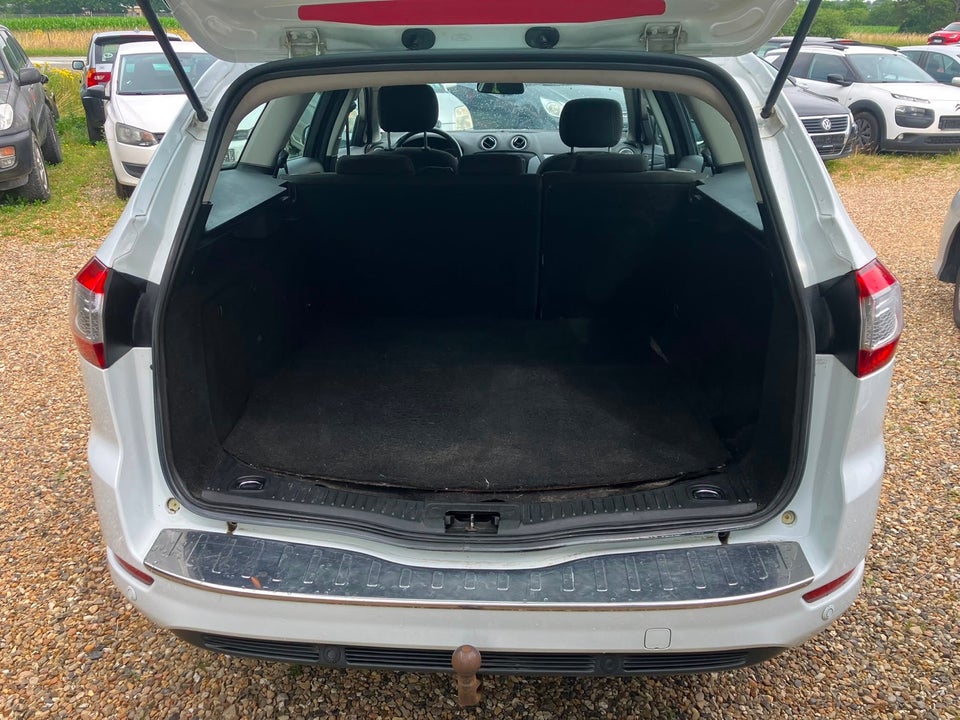 Ford Mondeo 2,0 TDCi 140 Collection stc. 5d