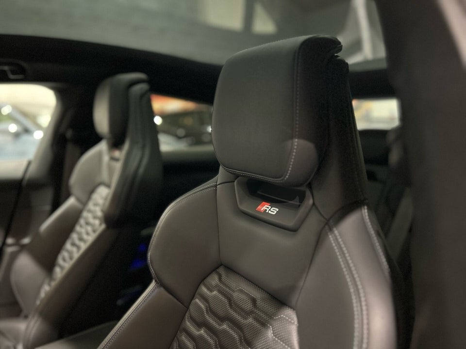 Audi RS e-tron GT quattro 4d