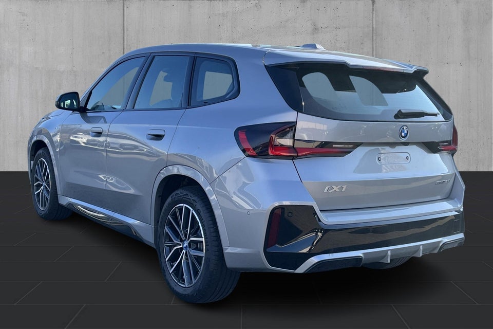 BMW iX1 eDrive20 M-Sport 5d