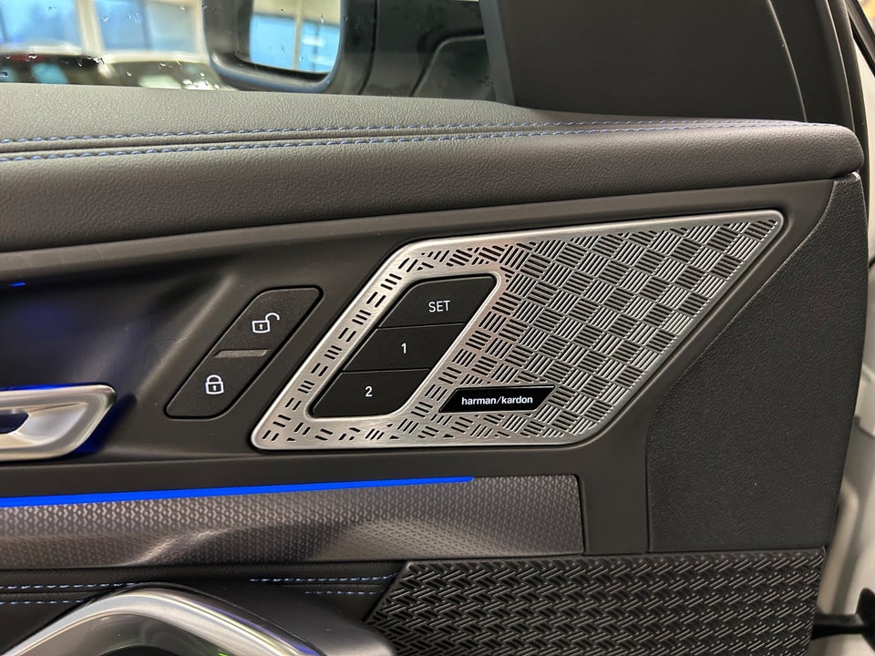 BMW iX1 xDrive30 Fully Charged M-Sport 5d