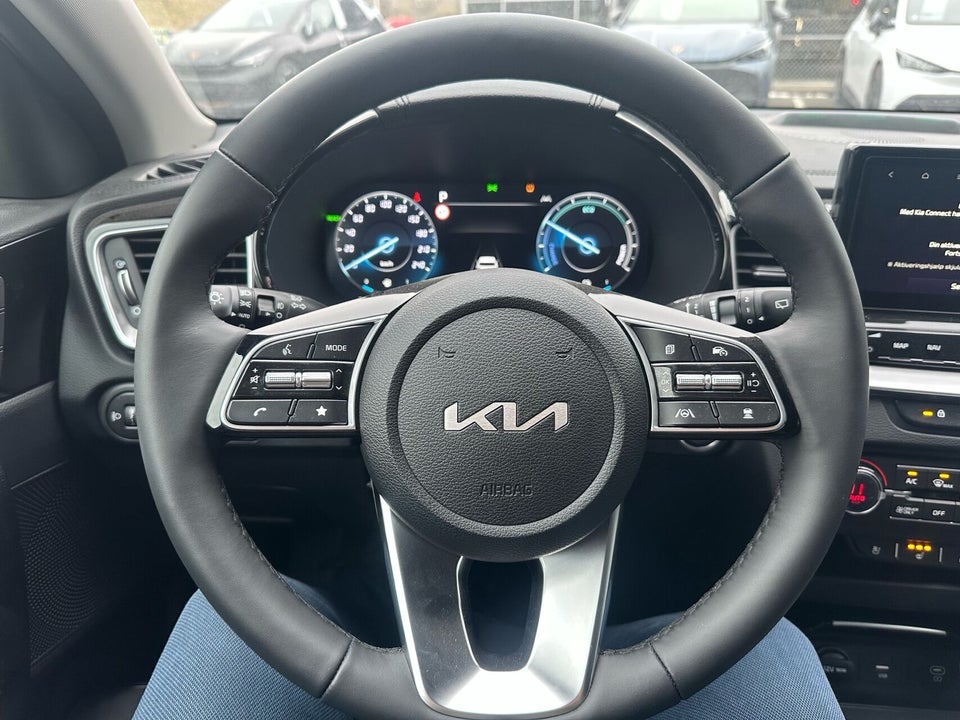 Kia XCeed 1,6 PHEV Upgrade DCT 5d