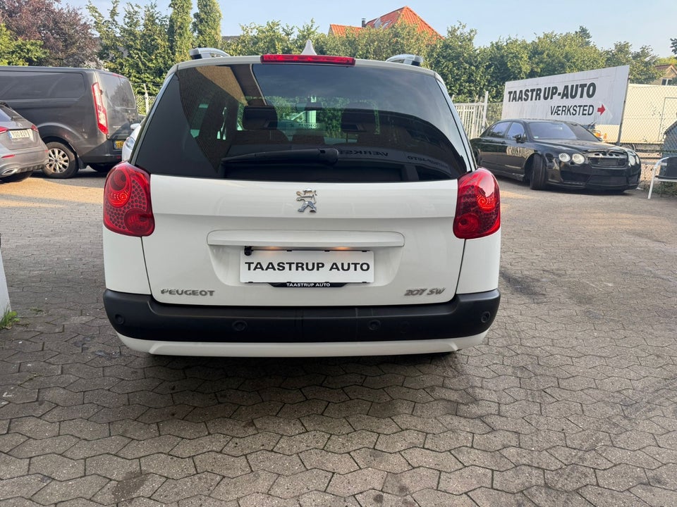 Peugeot 207 1,6 VTi Premium SW 5d