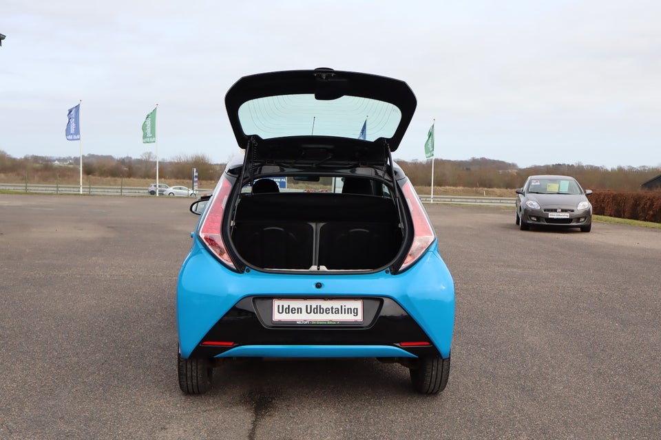 Toyota Aygo 1,0 VVT-i x-clusiv 5d