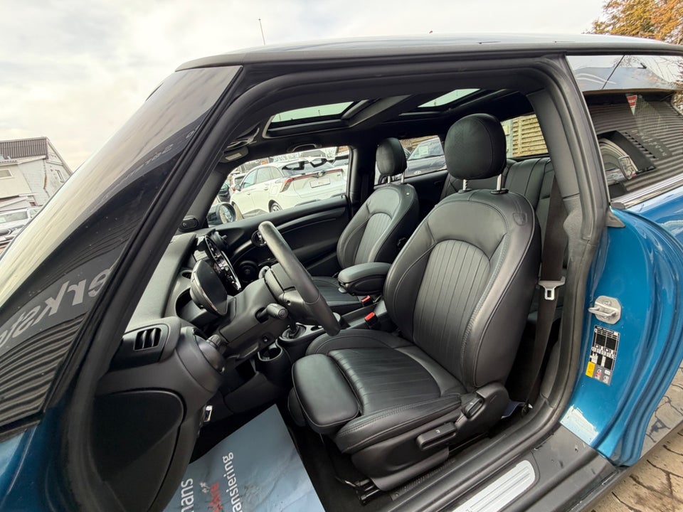 MINI Cooper SE Maximise 3d