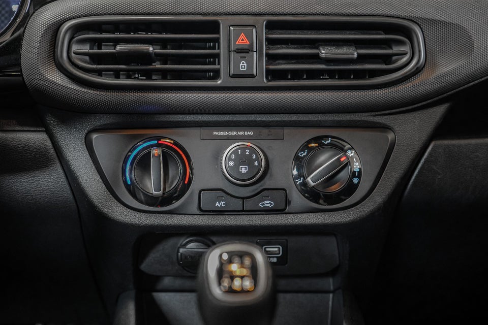 Hyundai i10 1,0 MPi Essential 5d