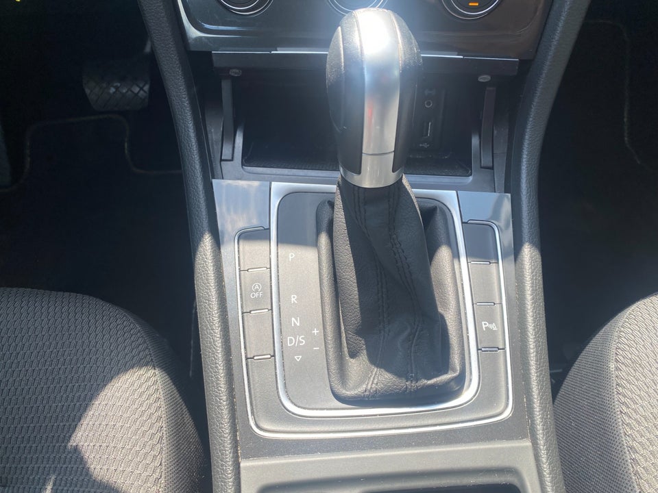 VW Golf VII 1,5 TSi 150 Comfortline DSG 5d