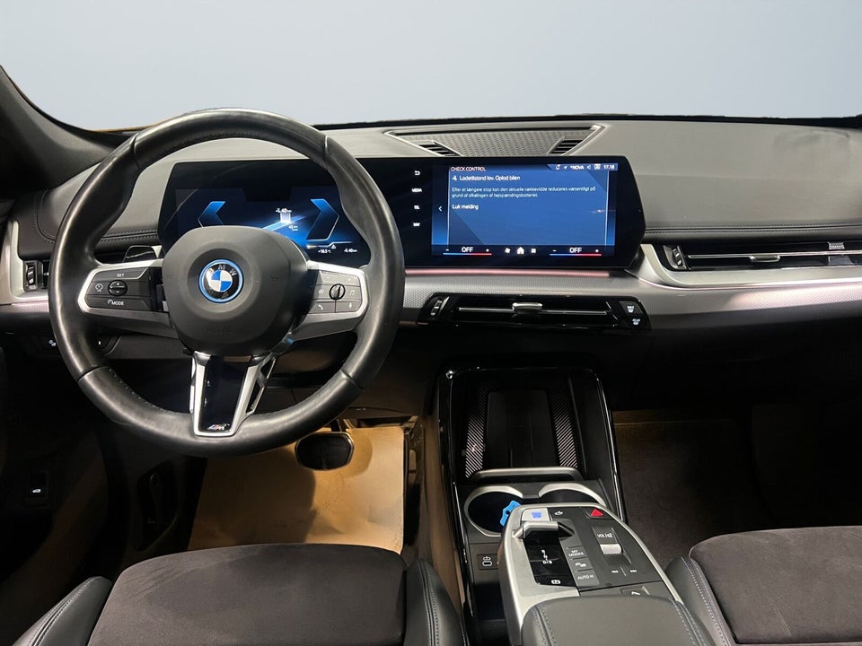 BMW iX1 eDrive20 M-Sport 5d