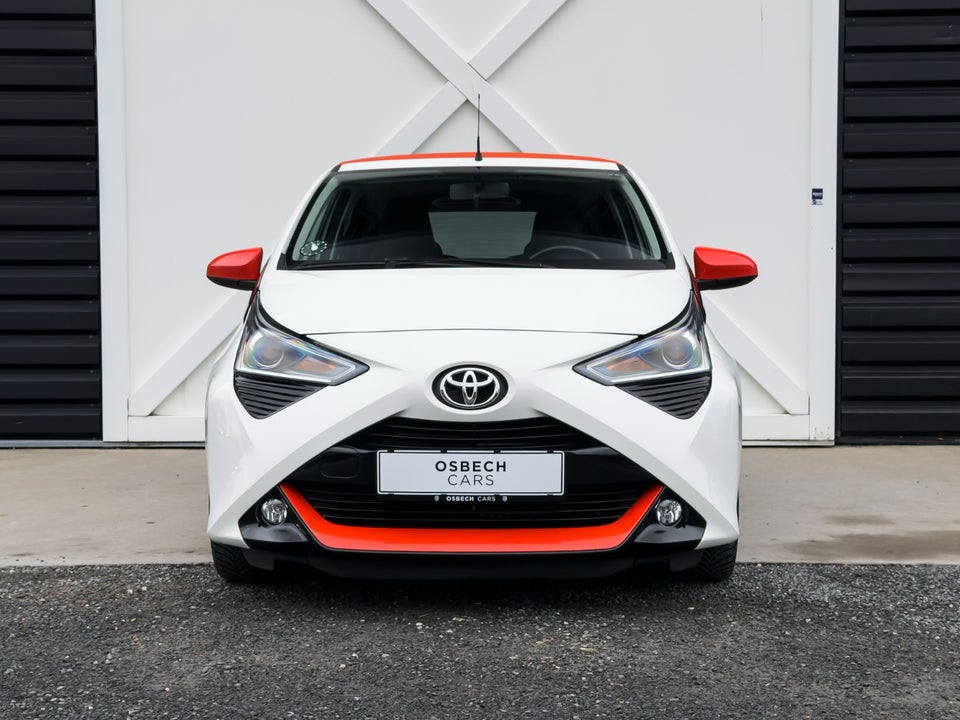 Toyota Aygo 1,0 VVT-i x-sky 5d