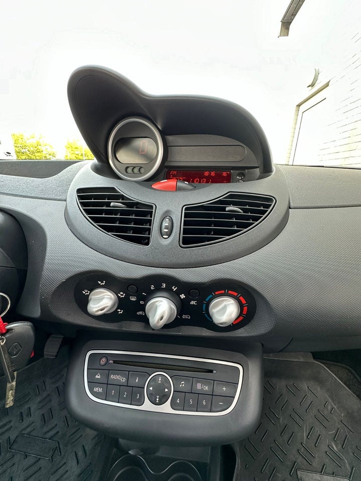 Renault Twingo 1,2 16V Dynamique 3d