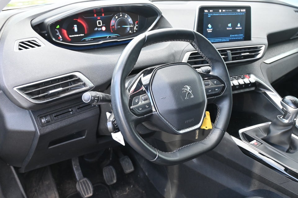 Peugeot 3008 1,2 PureTech 130 Allure 5d