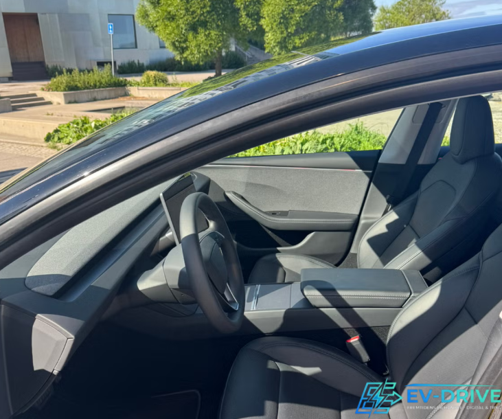 Tesla Model 3 RWD 4d