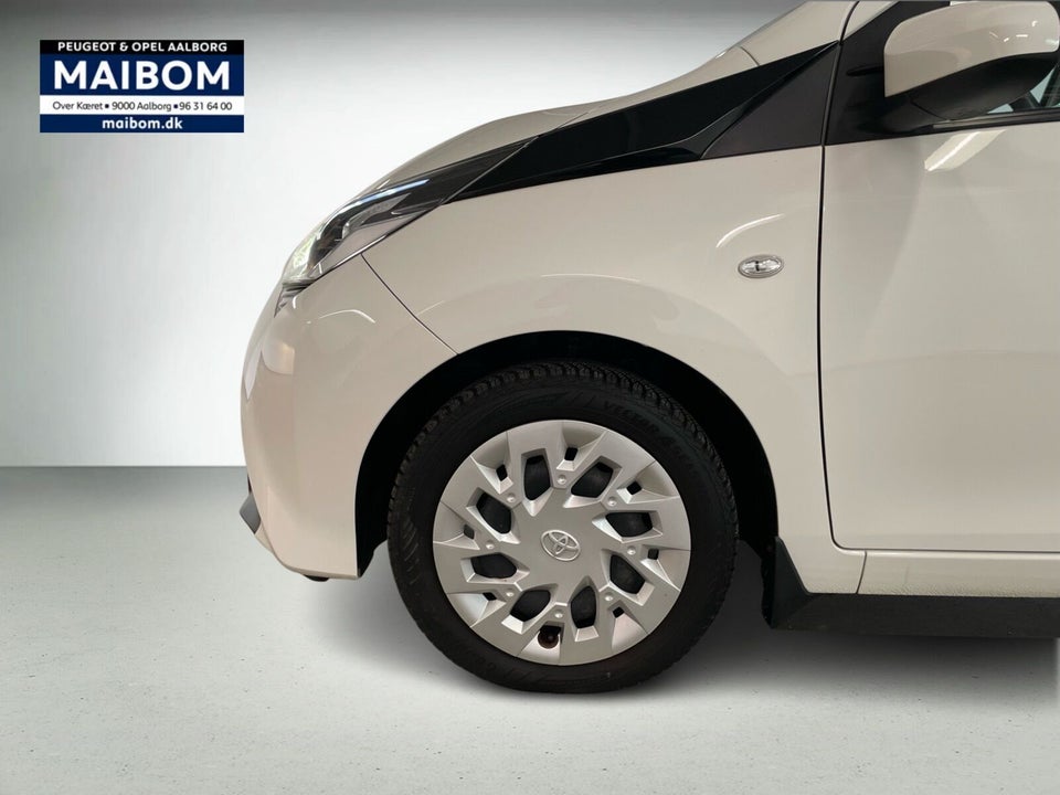 Toyota Aygo 1,0 VVT-i x-pression x-shift 5d