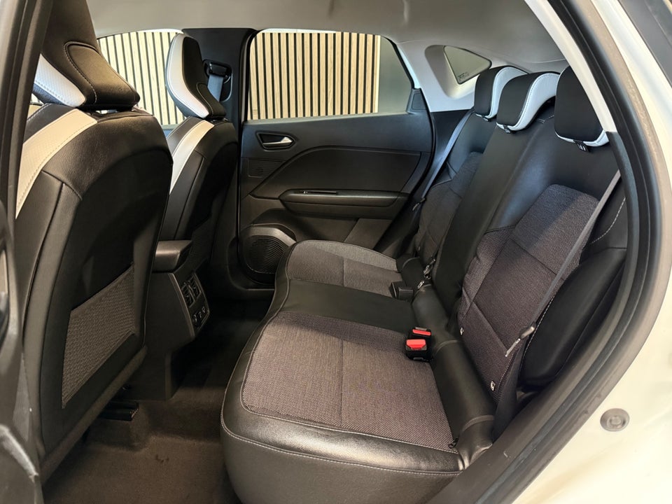 Renault Captur 1,6 E-Tech Intens 5d