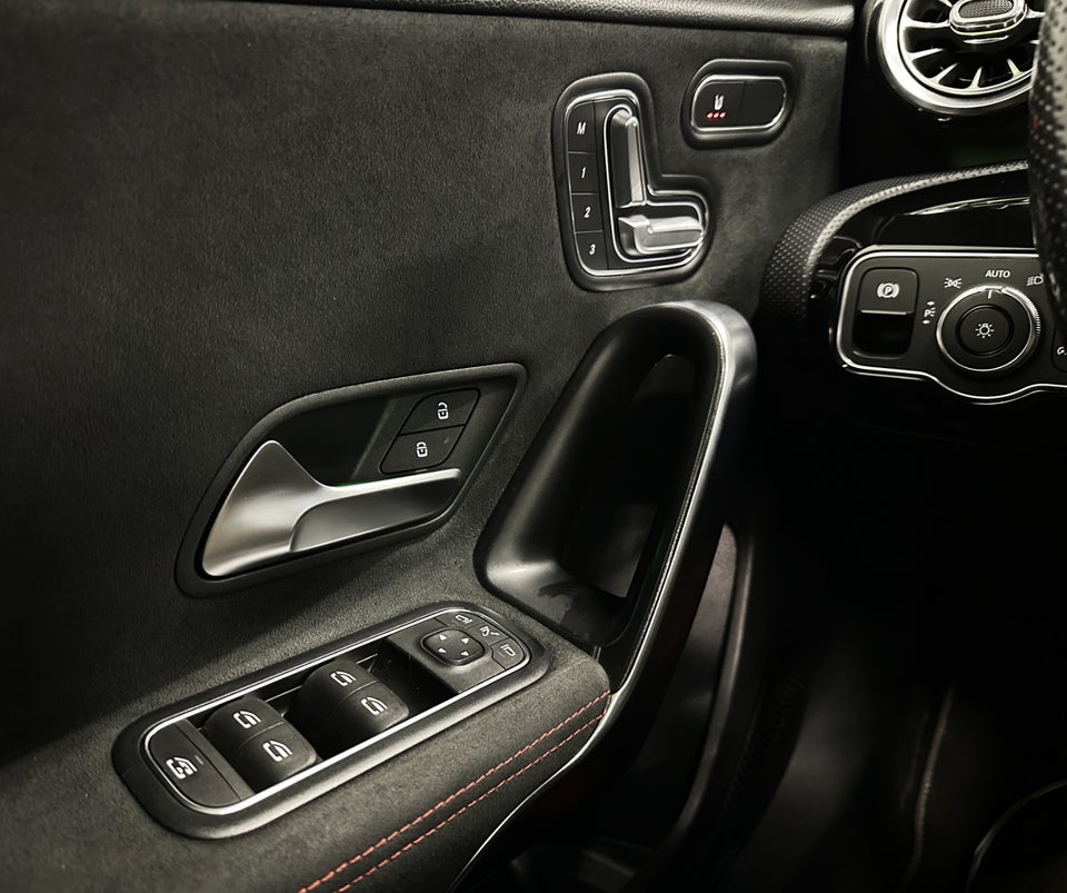 Mercedes A220 2,0 AMG Line aut. 4Matic 5d