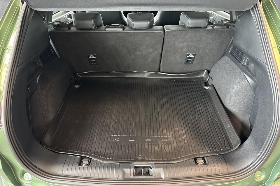 Ford Kuga 2,5 PHEV Active X CVT 5d
