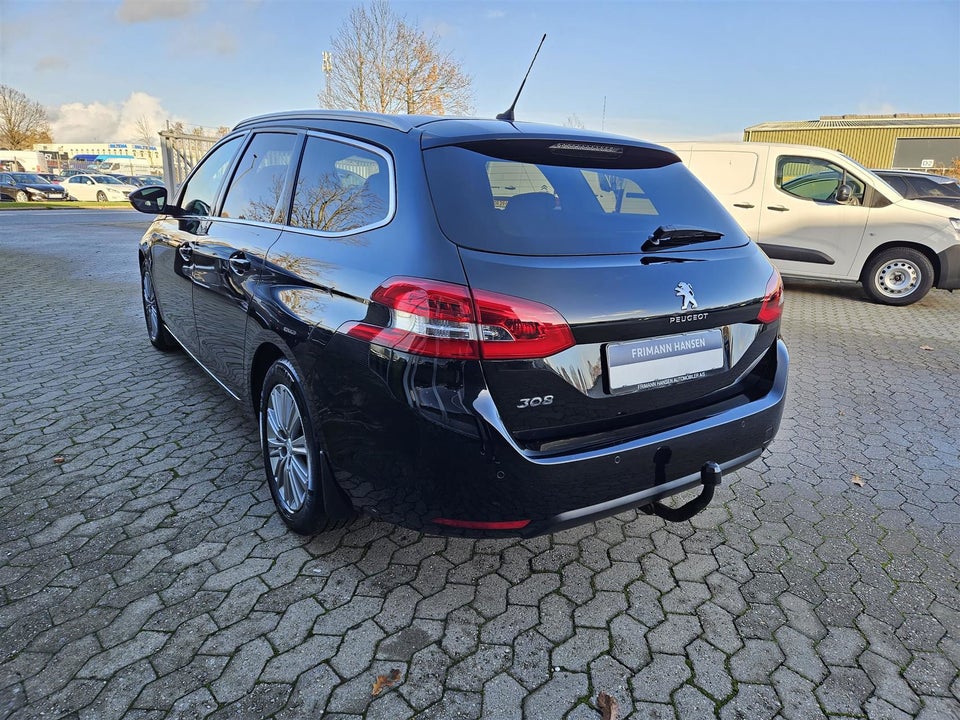 Peugeot 308 1,5 BlueHDi 130 Infinity Sky SW 5d