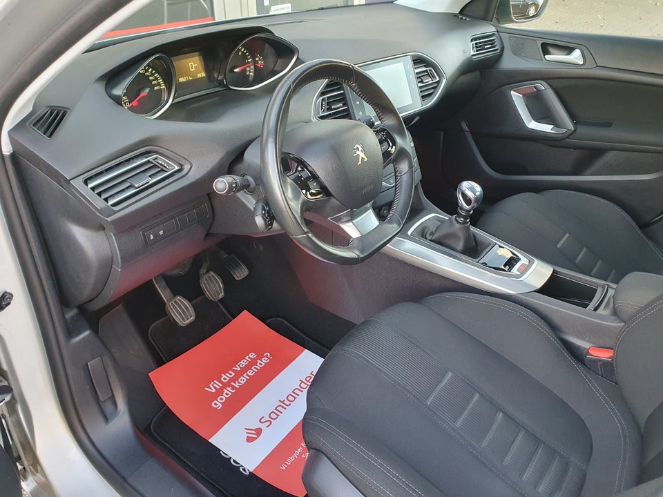 Peugeot 308 1,6 BlueHDi 120 Allure 5d