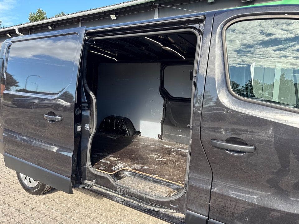 Renault Trafic T29 1,6 dCi 125 L2H1