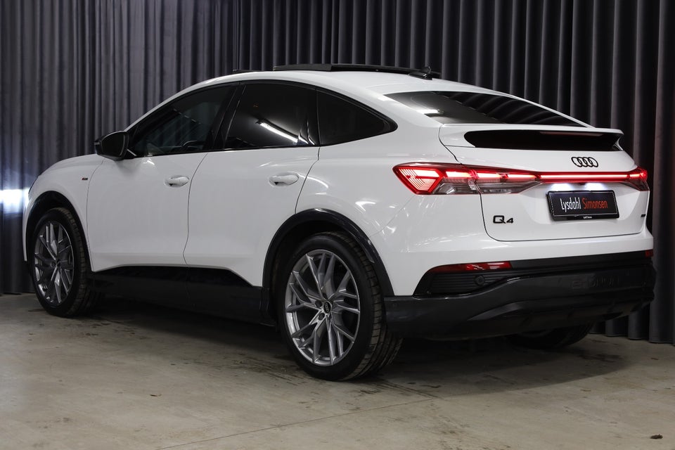 Audi Q4 e-tron 45 S-line Sportback quattro 5d