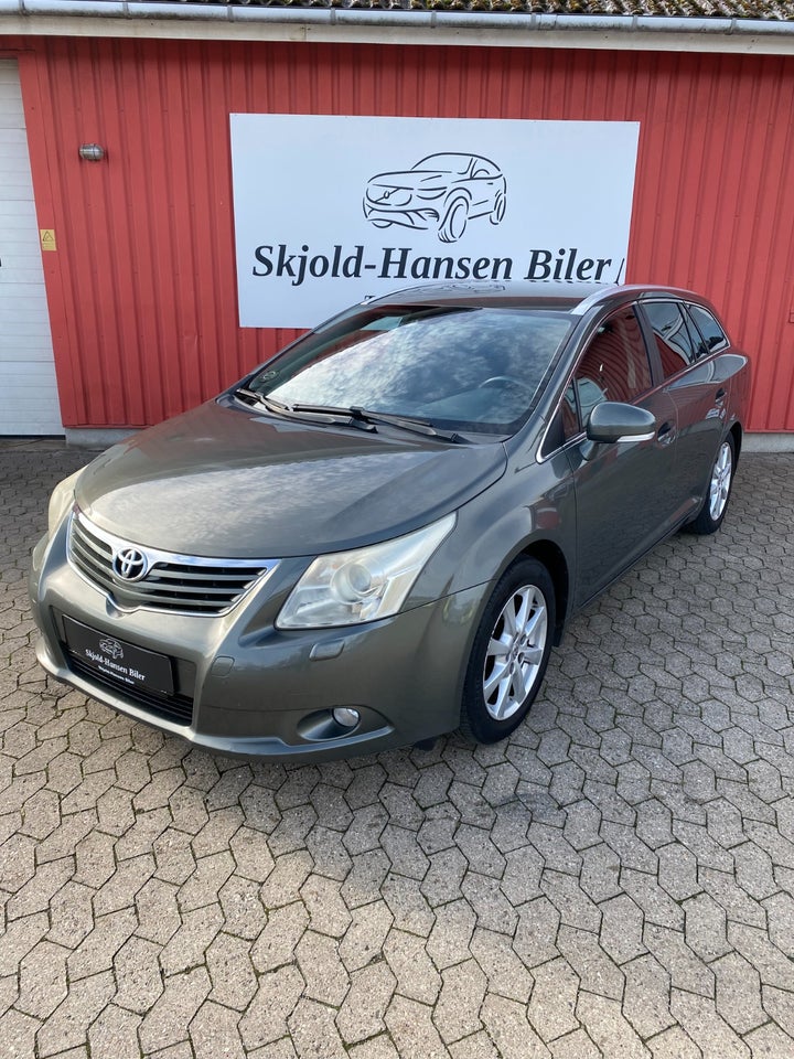 Toyota Avensis 1,8 VVT-i T3 stc. 5d