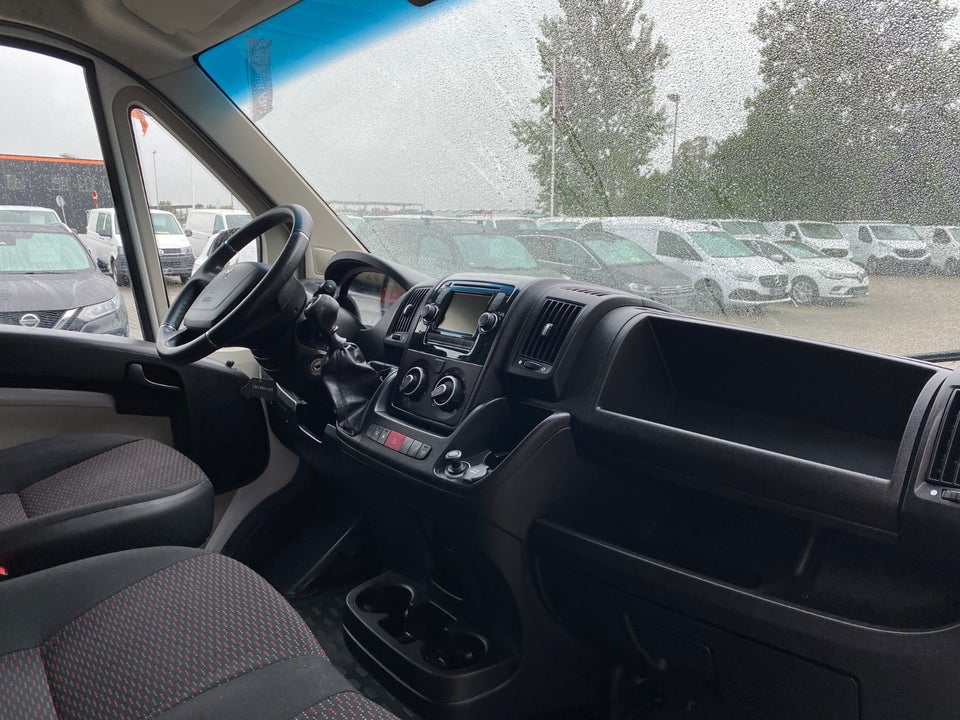 Peugeot Boxer 333 2,0 BlueHDi 130 L2H2