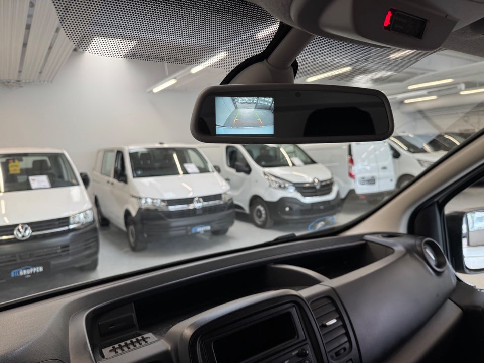 Renault Trafic T29 2,0 dCi 120 L2H1