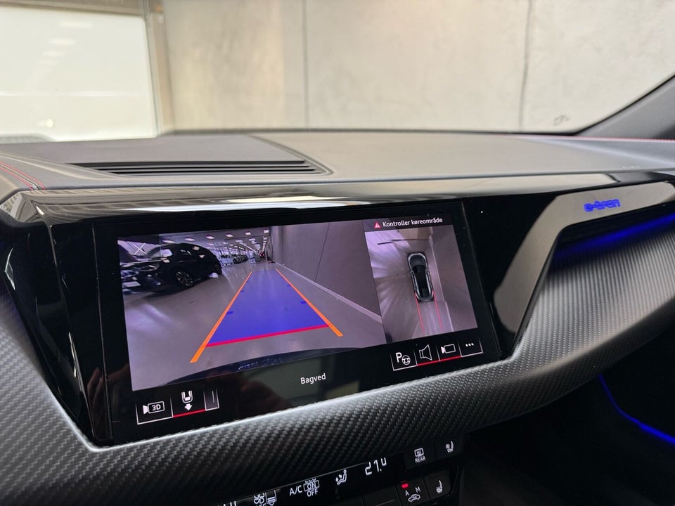 Audi RS e-tron GT quattro 4d