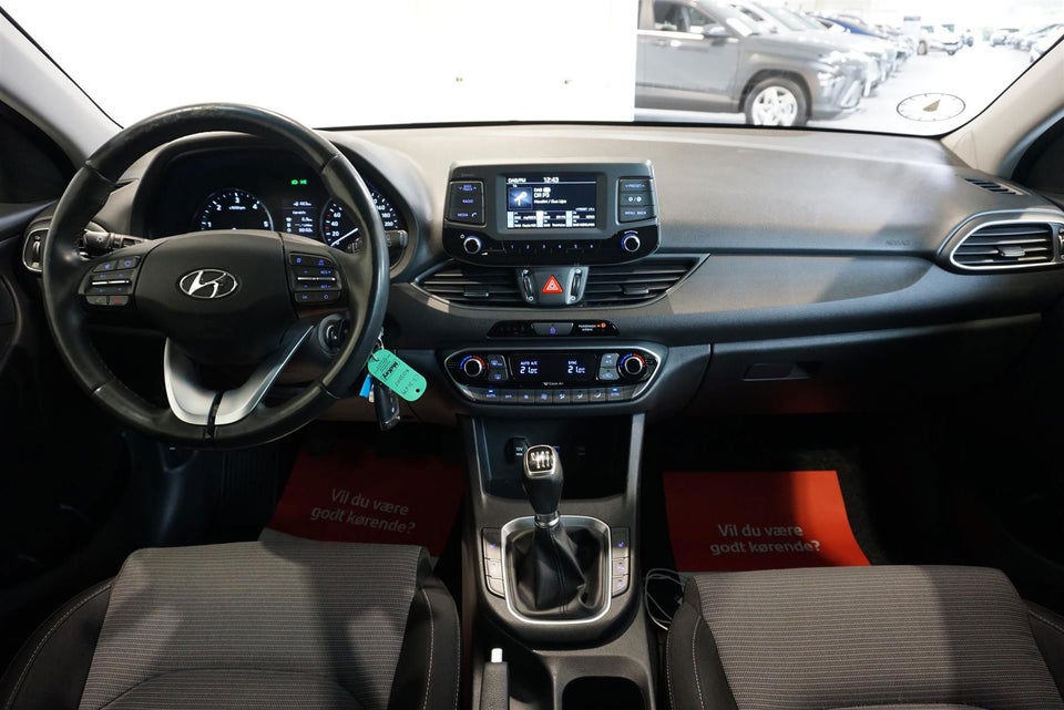 Hyundai i30 1,6 CRDi 110 Select 5d