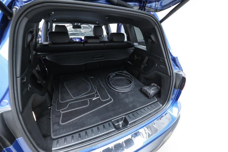 Mercedes EQB250+ AMG Premium 7prs 5d