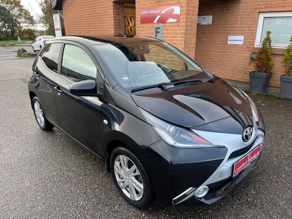 Toyota Aygo 1,0 VVT-i x-black II 5d